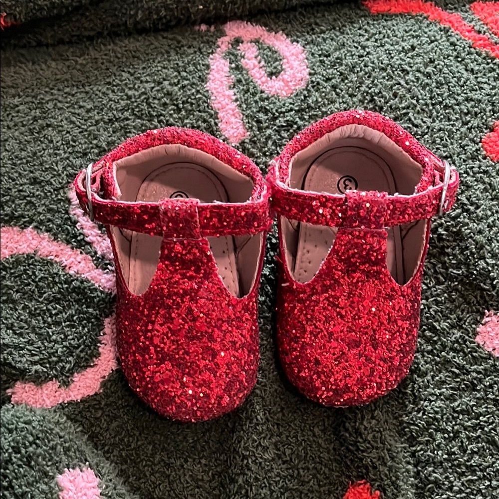 B30 A Bear Co Glittery Red T-Strap Flats